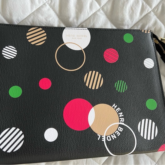 Fun clutch - Picture 1 of 3